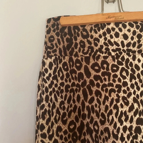Swool Animal Print Mini Skirt Size Medium in Juniors - Picture 2 of 5